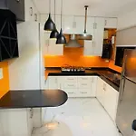 Starline Apartment